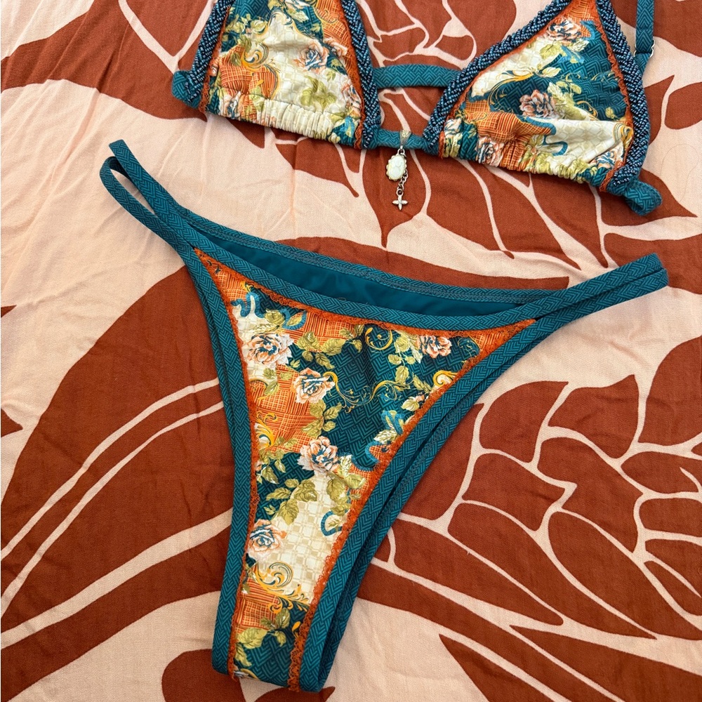 Colorful Bikini Set - Picture 3 of 10